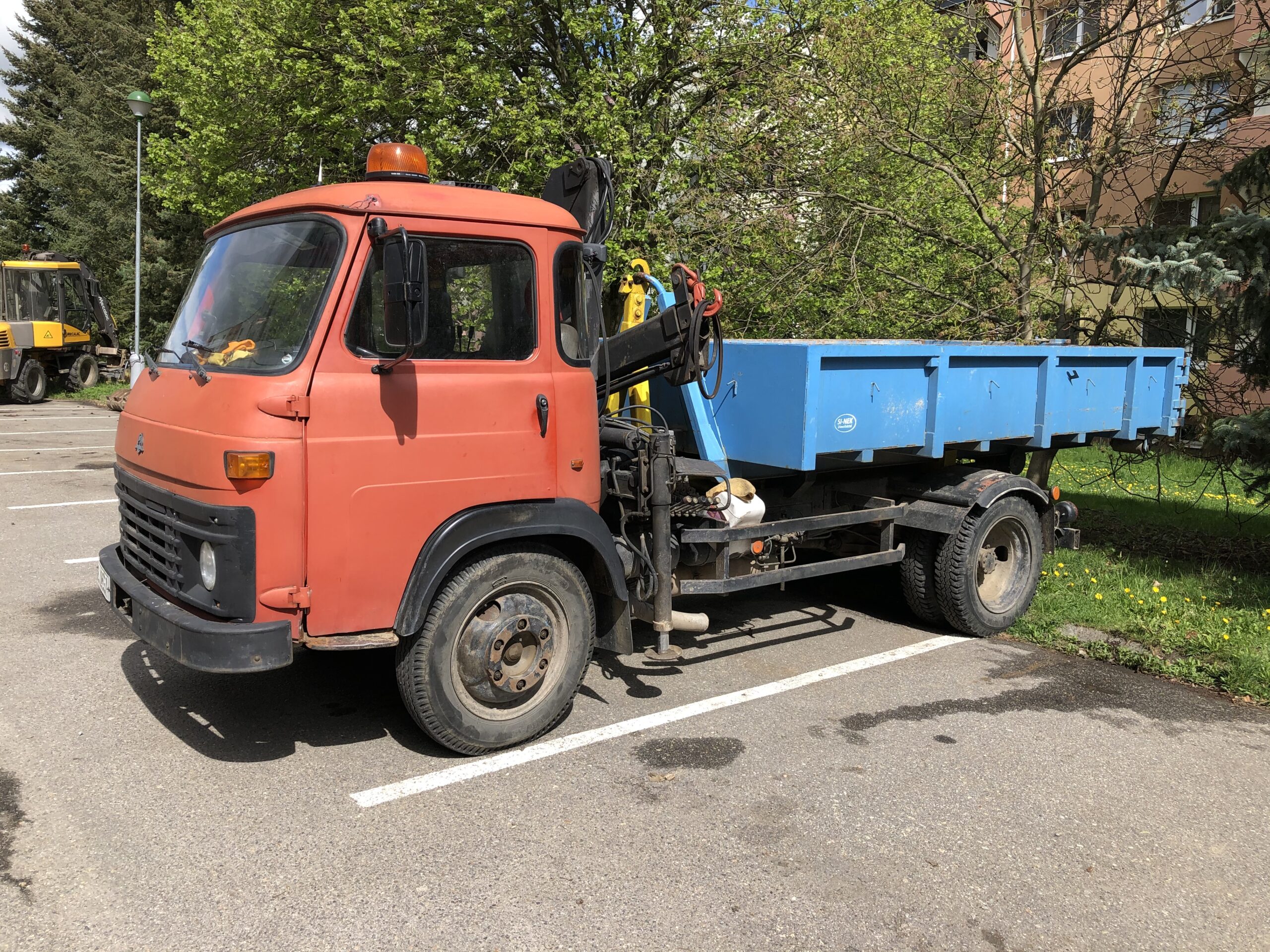 Avia - kontejner 5 t