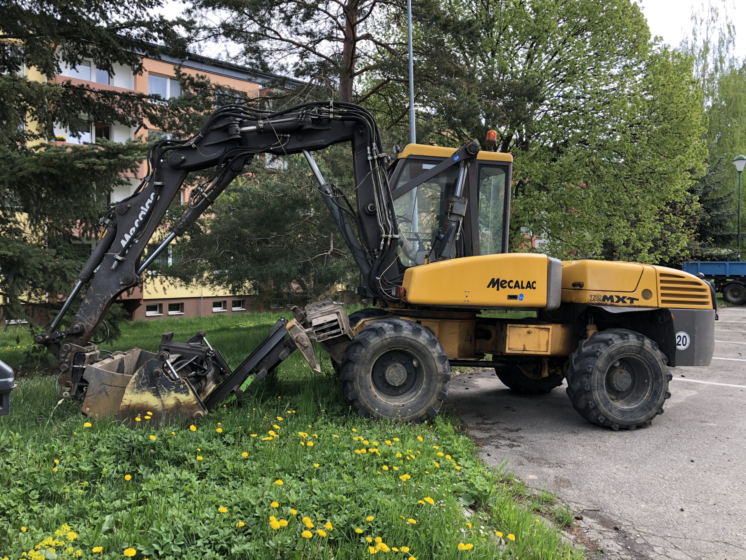 Bagr Mecalac