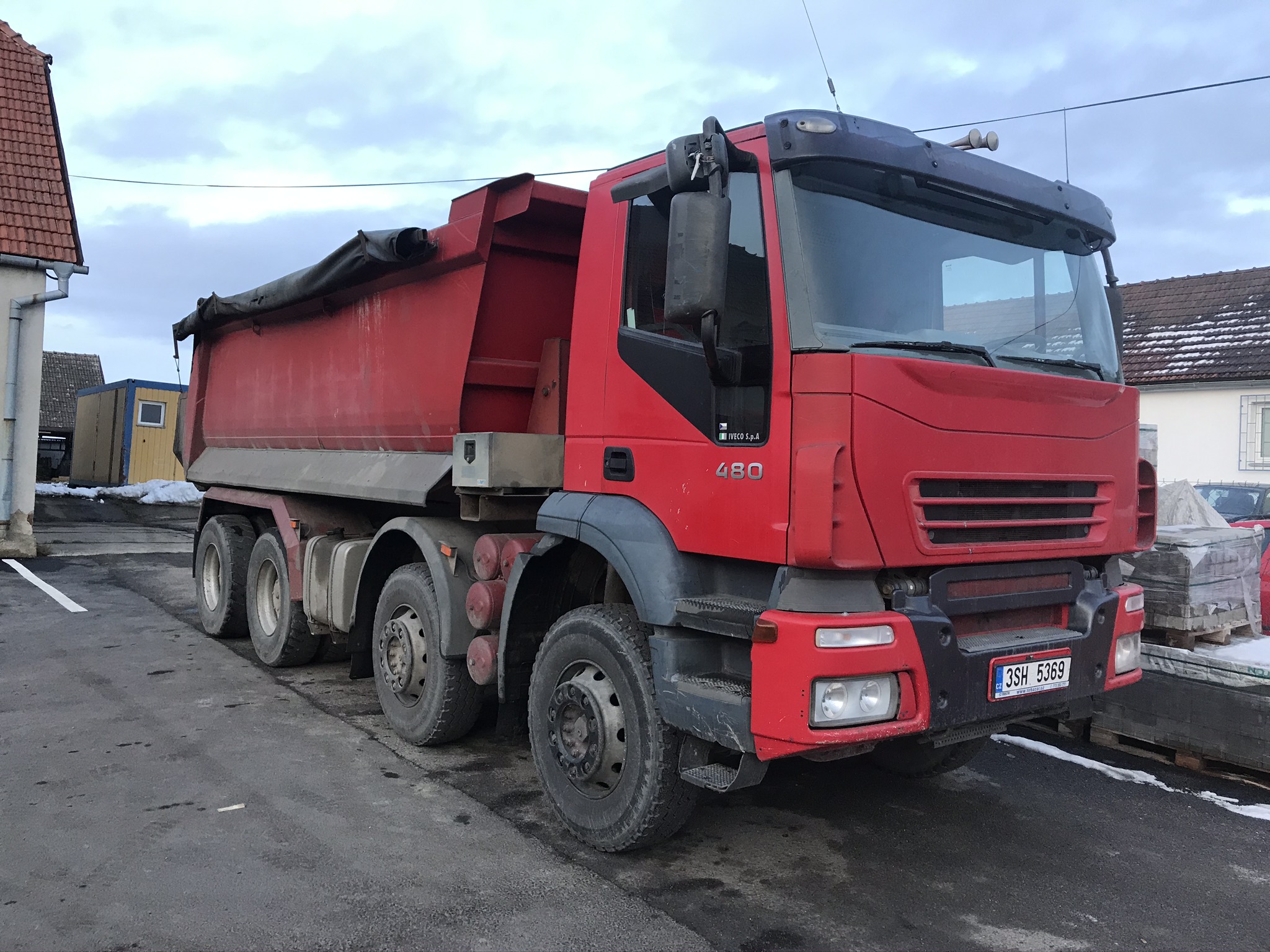 Iveco Trakker - osmikola 16 t