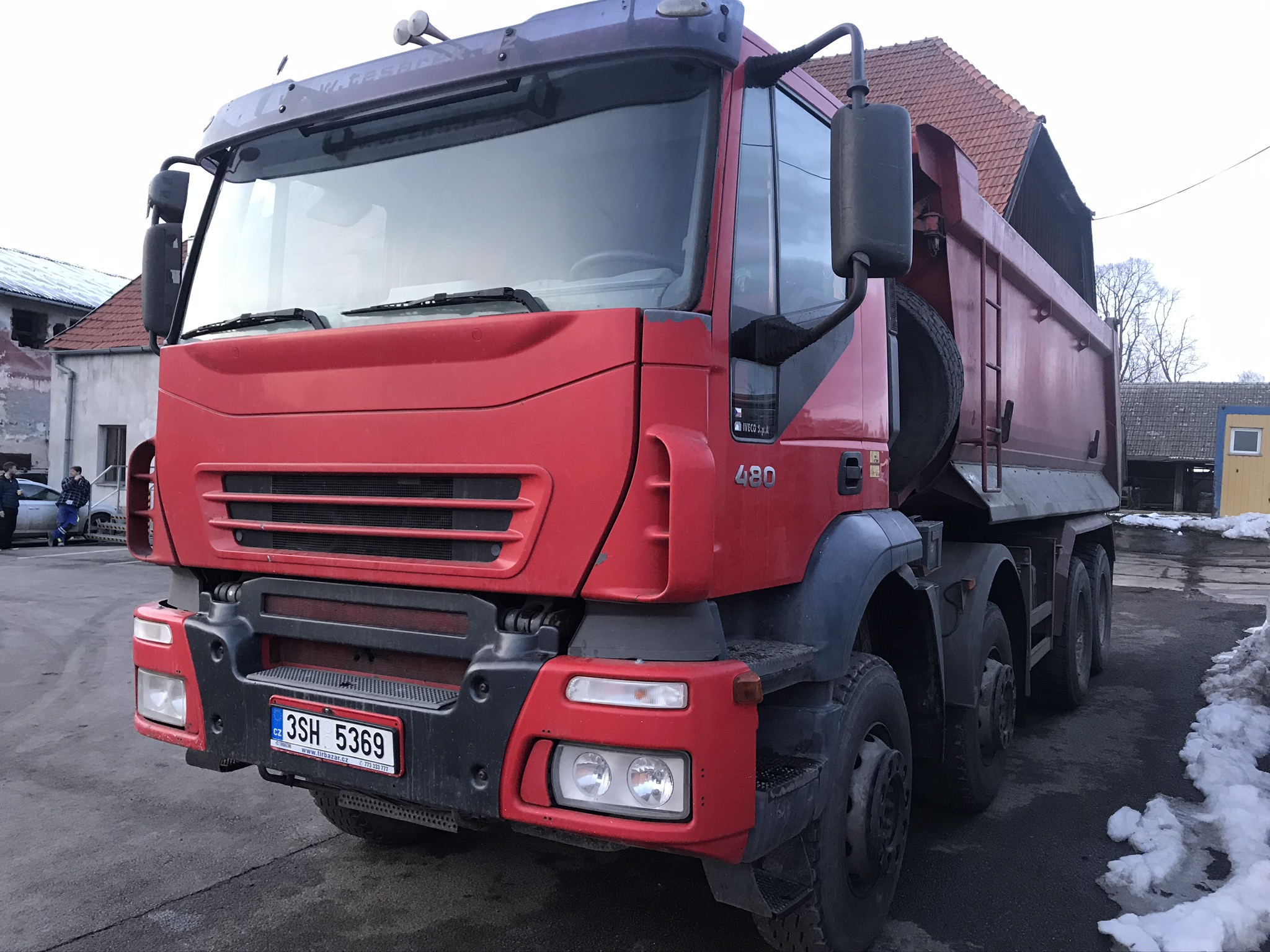 Iveco Trakker - osmikola 16 t